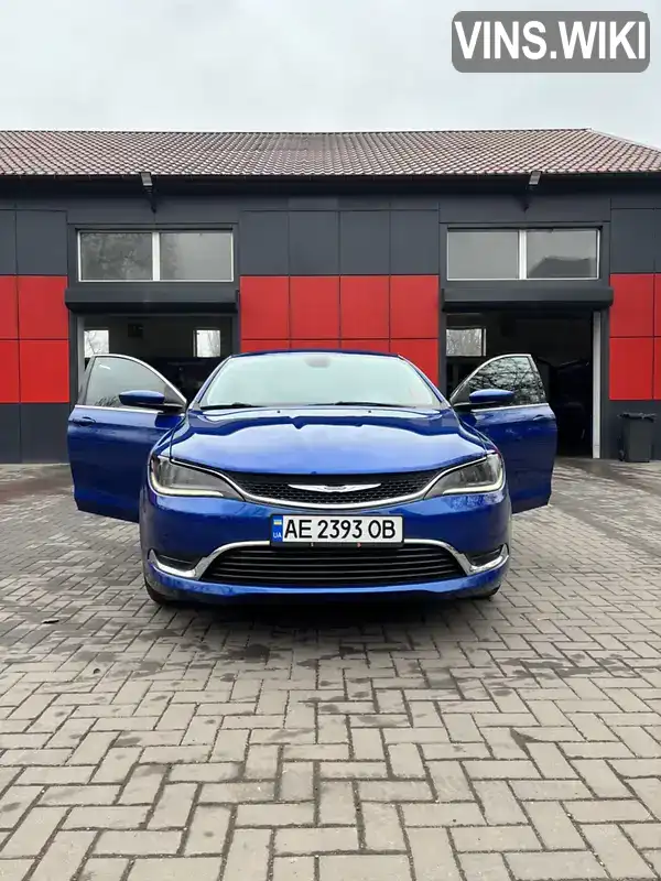 Седан Chrysler 200 2015 2.36 л. Автомат обл. Запорізька, Запоріжжя - Фото 1/10