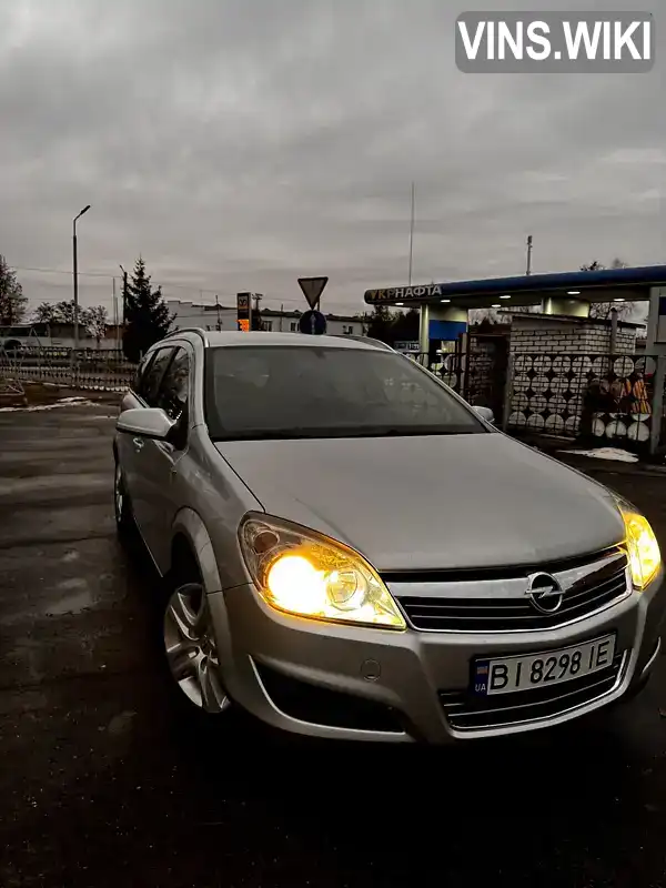 Універсал Opel Astra 2009 1.6 л. Ручна / Механіка обл. Закарпатська, Виноградів - Фото 1/21