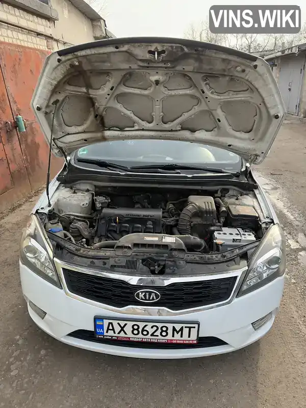 U5YHB511AAL202084 Kia Ceed 2009 Хэтчбек 1.4 л. Фото 2