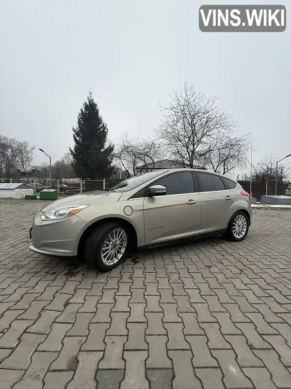 Хетчбек Ford Focus 2015 null_content л. обл. Волинська, Володимир - Фото 1/12