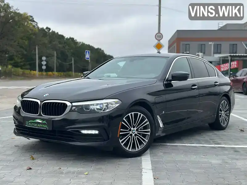 WBAJA9C53JB252020 BMW 5 Series 2018 Седан 2 л. Фото 1