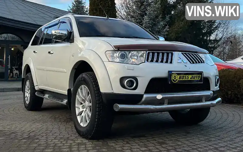 Внедорожник / Кроссовер Mitsubishi Pajero Sport 2012 2.5 л. Ручная / Механика обл. Киевская, Киев - Фото 1/21