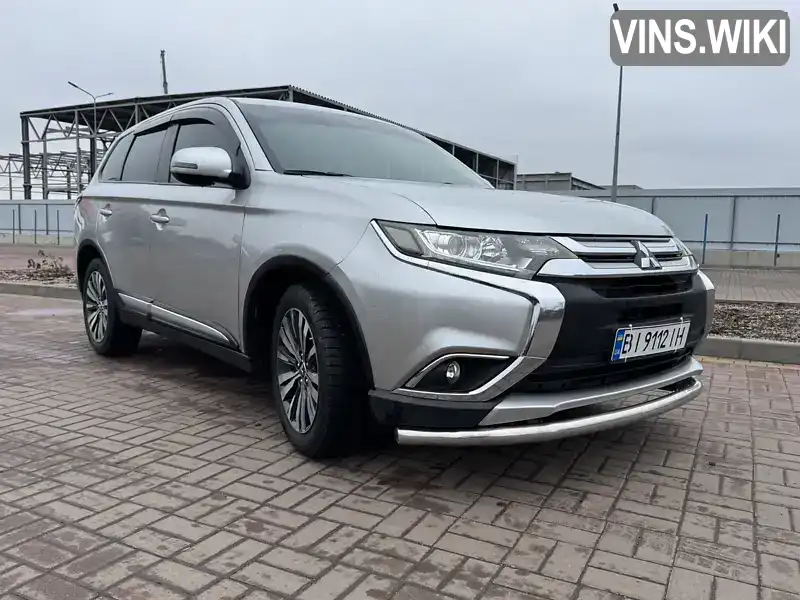 Позашляховик / Кросовер Mitsubishi Outlander 2018 2.36 л. Автомат обл. Полтавська, Миргород - Фото 1/21