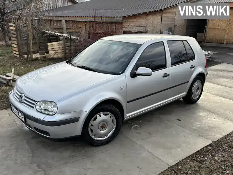 Хэтчбек Volkswagen Golf 2001 1.6 л. Ручная / Механика обл. Черниговская, Чернигов - Фото 1/11