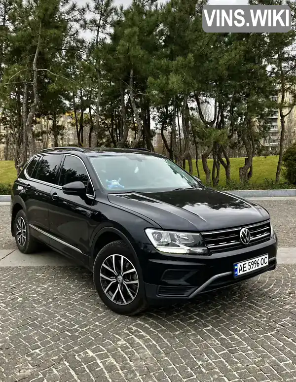 Позашляховик / Кросовер Volkswagen Tiguan 2020 1.98 л. Автомат обл. Дніпропетровська, Дніпро (Дніпропетровськ) - Фото 1/17