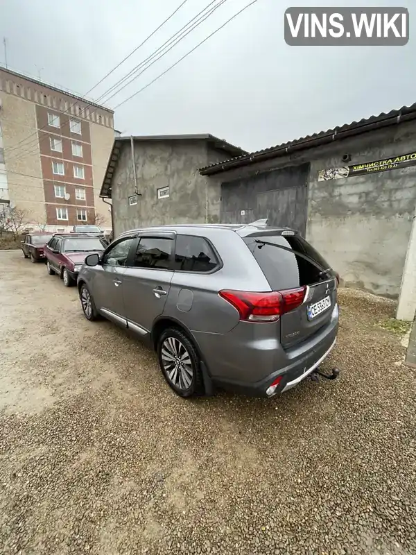 JA4AZ3A32KZ050654 Mitsubishi Outlander 2019 Позашляховик / Кросовер 2.36 л. Фото 8