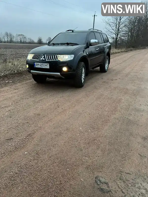 Позашляховик / Кросовер Mitsubishi Pajero Sport 2011 3 л. Автомат обл. Житомирська, Житомир - Фото 1/21