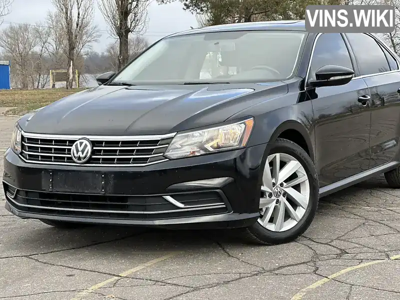 Седан Volkswagen Passat 2018 2 л. Автомат обл. Дніпропетровська, Кам'янське (Дніпродзержинськ) - Фото 1/21