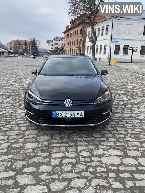 WVWZZZAUZJ8905300 Volkswagen e-Golf 2018 Хетчбек  Фото 1