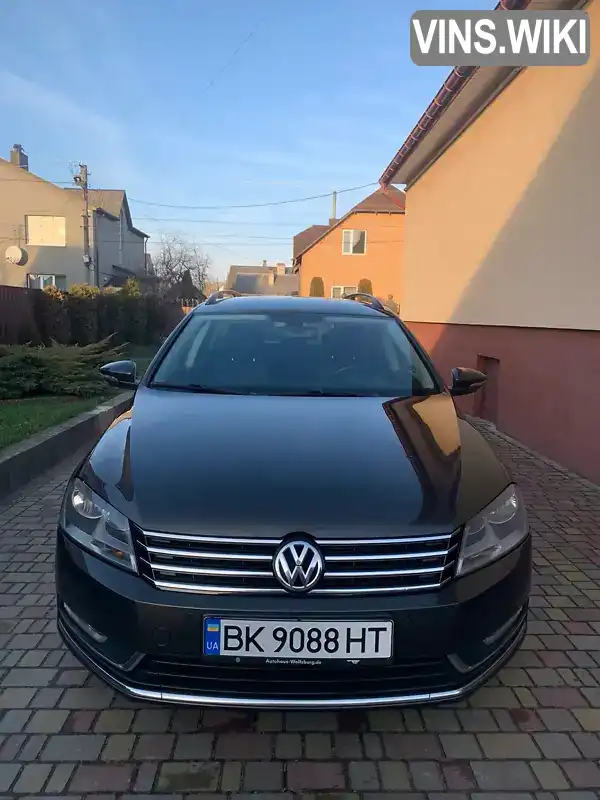 Универсал Volkswagen Passat 2013 1.97 л. Ручная / Механика обл. Ровенская, Костополь - Фото 1/16