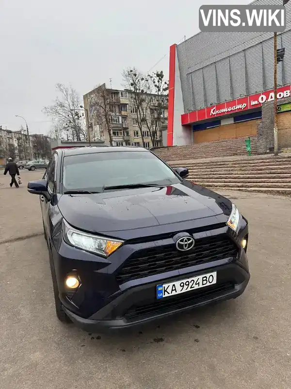 Внедорожник / Кроссовер Toyota RAV4 2021 1.99 л. Автомат обл. Харьковская, Харьков - Фото 1/8