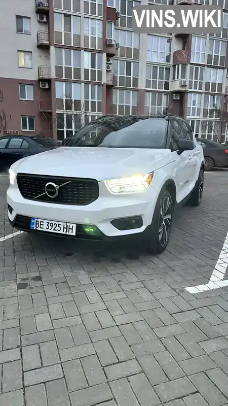 Внедорожник / Кроссовер Volvo XC40 2019 1.97 л. Автомат обл. Николаевская, Николаев - Фото 1/17