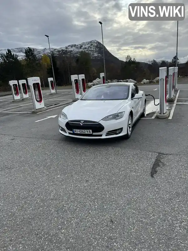 Ліфтбек Tesla Model S 2012 null_content л. Автомат обл. Вінницька, Вінниця - Фото 1/21