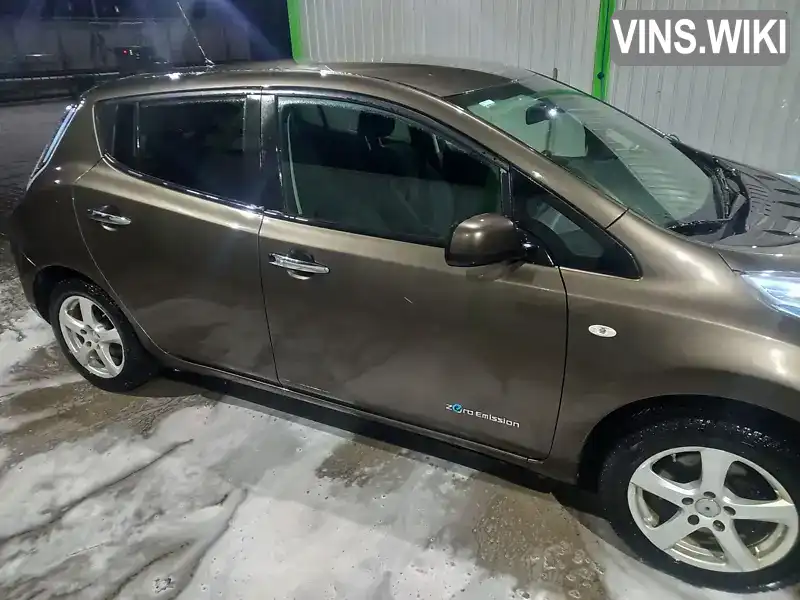 SJNFAAZE0U6049615 Nissan Leaf 2016 Хетчбек  Фото 5