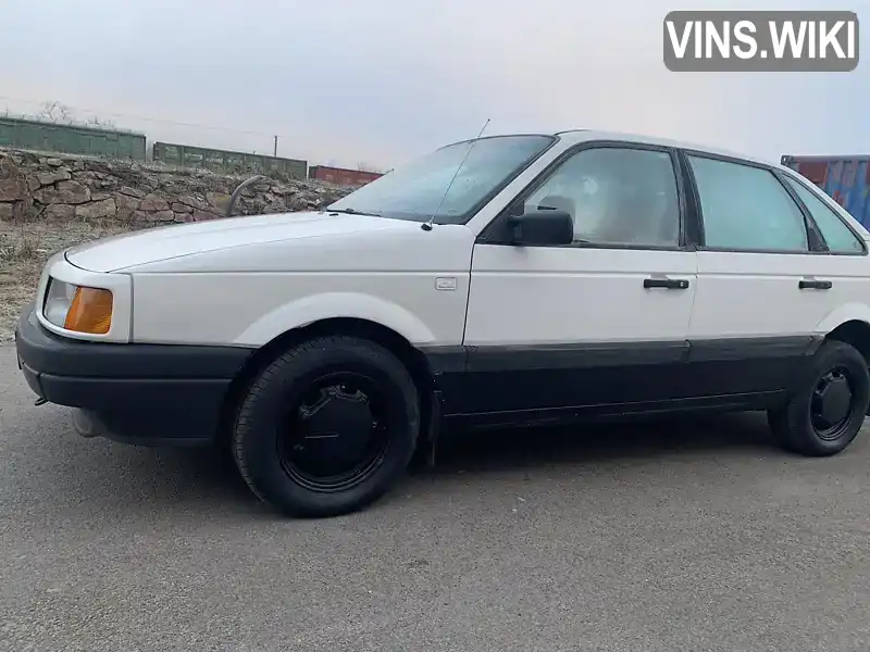 Седан Volkswagen Passat 1988 1.78 л. Ручна / Механіка обл. Рівненська, Вараш (Кузнецовськ) - Фото 1/20