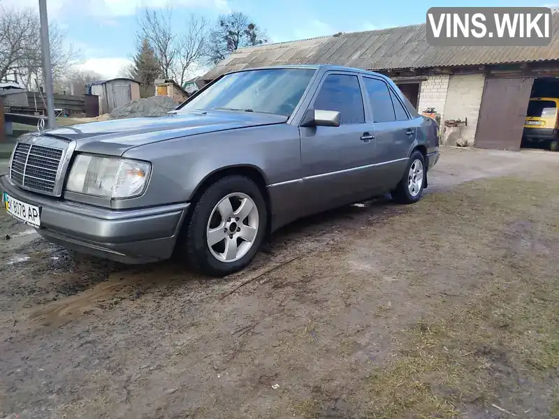 WDB1240261B392504 Mercedes-Benz E-Class 1990 Седан  Фото 1