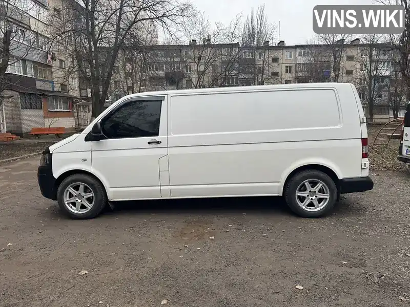 WV1ZZZ7HZCH137785 Volkswagen Transporter 2012 Фургон 2 л. Фото 2