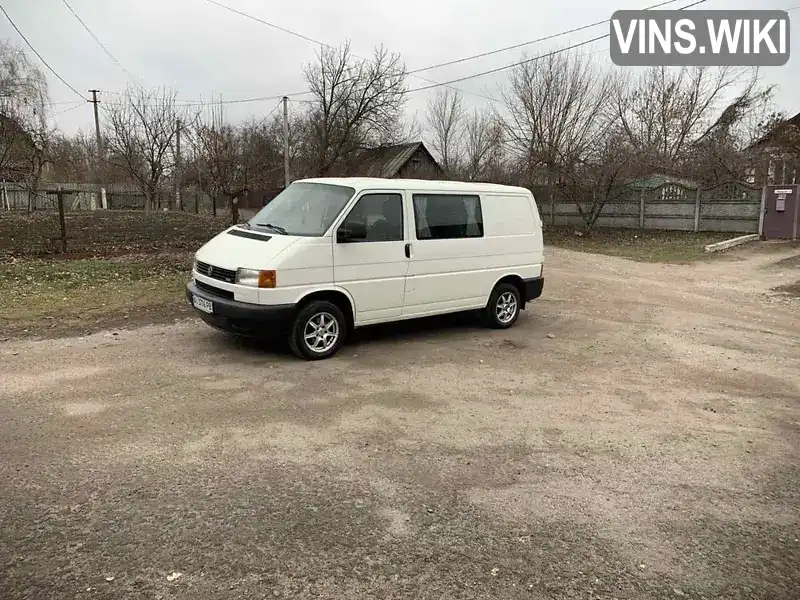 Минивэн Volkswagen Transporter 2003 2.5 л. Ручная / Механика обл. Киевская, Обухов - Фото 1/21