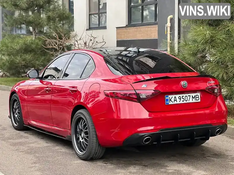 ZAREAECU9J7570933 Alfa Romeo Giulia 2017 Седан 2.14 л. Фото 5