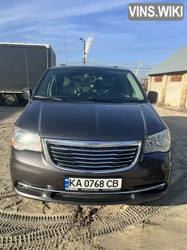 2C4RC1BG8FR553329 Chrysler Town & Country 2014 Мінівен 3.6 л. Фото 3