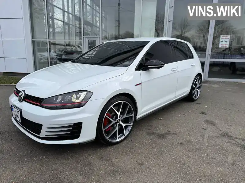 Хэтчбек Volkswagen Golf GTI 2017 1.98 л. Автомат обл. Киевская, Киев - Фото 1/21