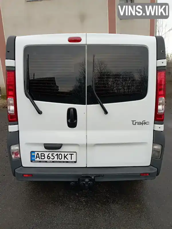 VF1JLEHA6AV388477 Renault Trafic 2010 Мінівен 2 л. Фото 4