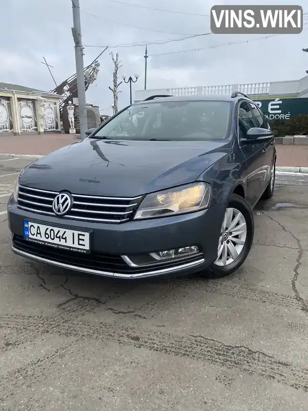 Універсал Volkswagen Passat 2012 1.6 л. Ручна / Механіка обл. Черкаська, Черкаси - Фото 1/16