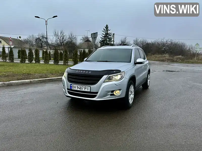 Позашляховик / Кросовер Volkswagen Tiguan 2011 2 л. Автомат обл. Полтавська, Полтава - Фото 1/21