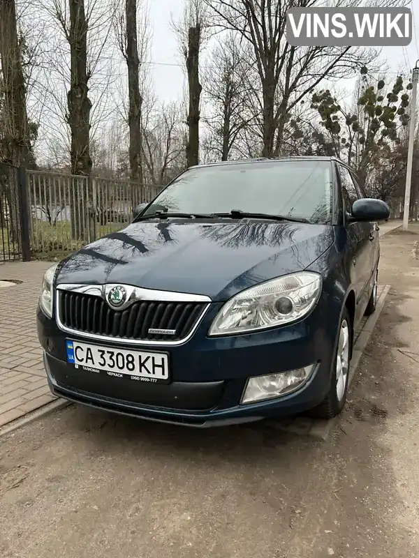 Універсал Skoda Fabia 2012 1.2 л. Ручна / Механіка обл. Черкаська, Черкаси - Фото 1/21