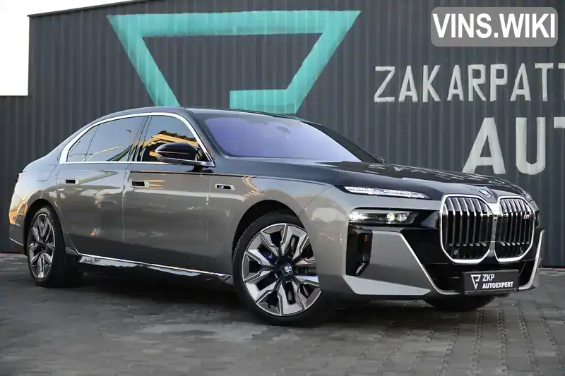 Седан BMW 7 Series 2023 3 л. Автомат обл. Закарпатская, Мукачево - Фото 1/21