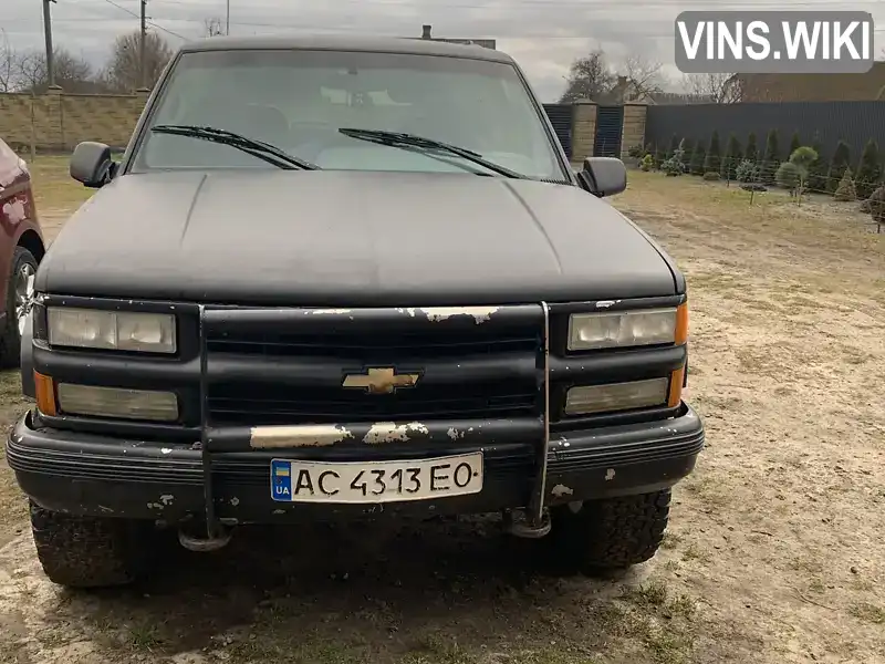 1GNEK13R0TJ368233 Chevrolet Tahoe 1996 Позашляховик / Кросовер 5.7 л. Фото 3