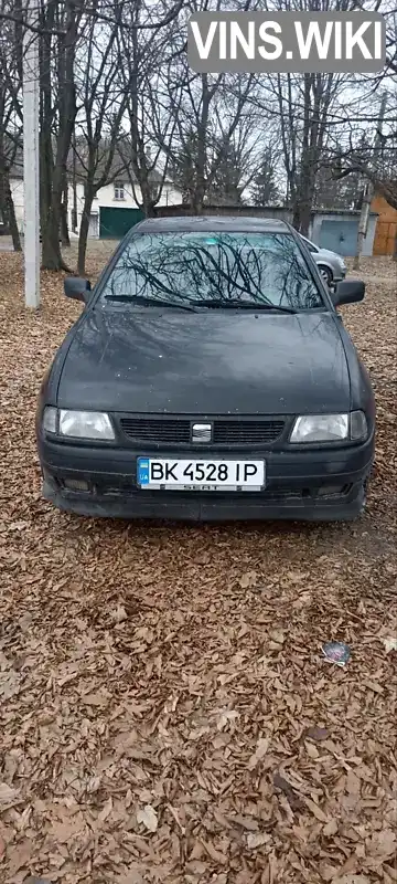 Седан SEAT Cordoba 1994 1.39 л. Ручная / Механика обл. Ровенская, Оржев - Фото 1/9