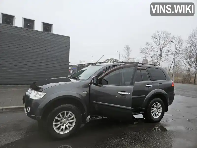 Позашляховик / Кросовер Mitsubishi Pajero Sport 2011 2.5 л. Ручна / Механіка обл. Дніпропетровська, Дніпро (Дніпропетровськ) - Фото 1/8