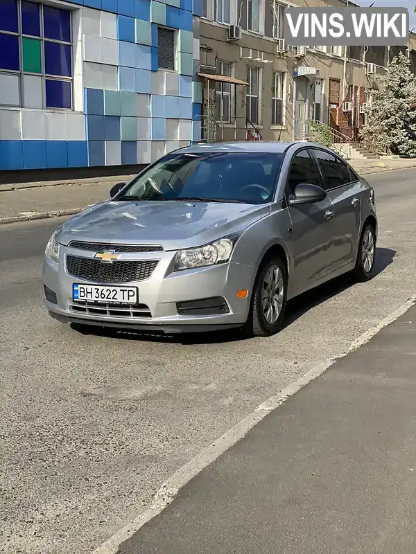 1G1PA5SH8E7153745 Chevrolet Cruze 2013 Седан 1.8 л. Фото 2