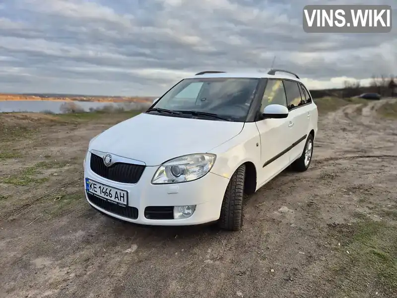 Універсал Skoda Fabia 2009 1.6 л. Ручна / Механіка обл. Дніпропетровська, Дніпро (Дніпропетровськ) - Фото 1/19