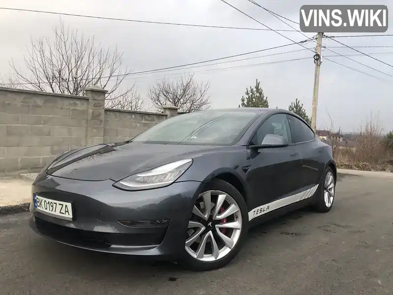 Седан Tesla Model 3 2018 null_content л. Автомат обл. Рівненська, Рівне - Фото 1/21