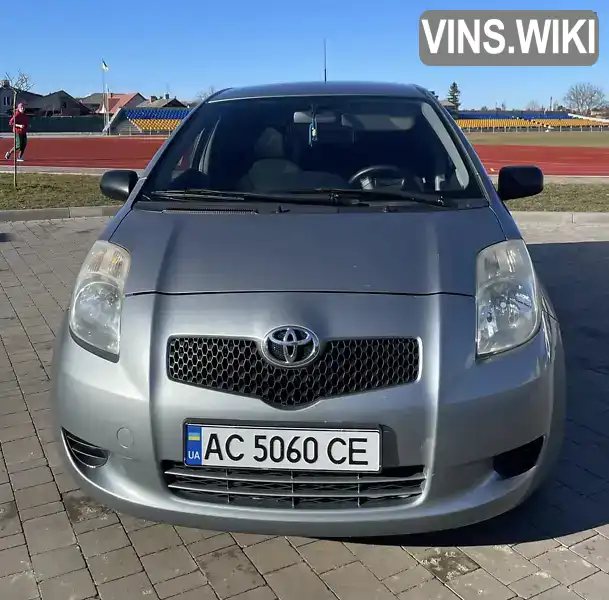 Хэтчбек Toyota Yaris 2006 1 л. Ручная / Механика обл. Волынская, Владимир - Фото 1/11