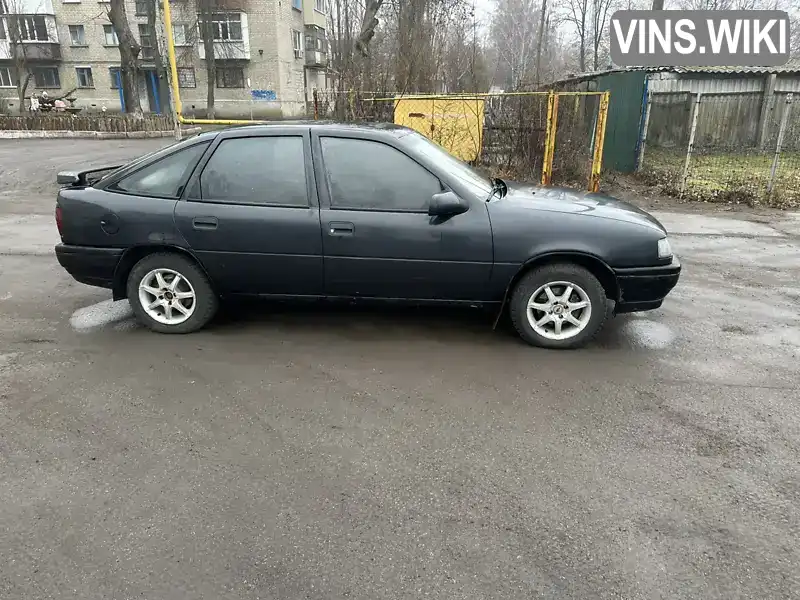 W0L000089L5044600 Opel Vectra 1989 Ліфтбек 2 л. Фото 3