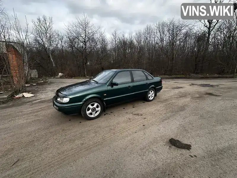 Седан Volkswagen Passat 1994 2 л. Автомат обл. Вінницька, Гайсин - Фото 1/21