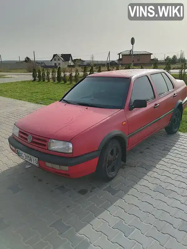 WVWZZZ1HZRW163697 Volkswagen Vento 1994 Седан 1.78 л. Фото 2