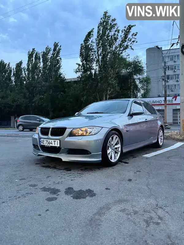 Седан BMW 3 Series 2005 2 л. Автомат обл. Днепропетровская, Днепр (Днепропетровск) - Фото 1/18