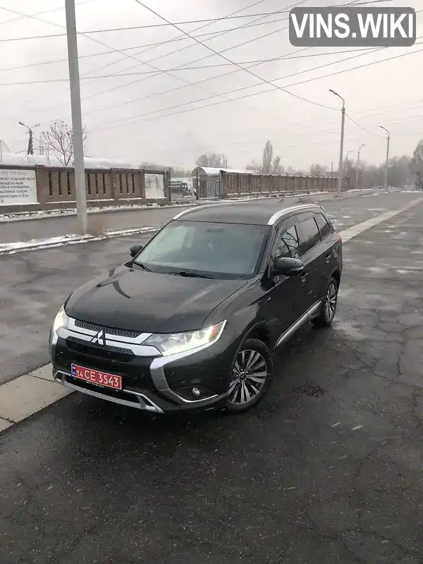 JA4JZ3AX9LZ603885 Mitsubishi Outlander 2019 Внедорожник / Кроссовер 3 л. Фото 1