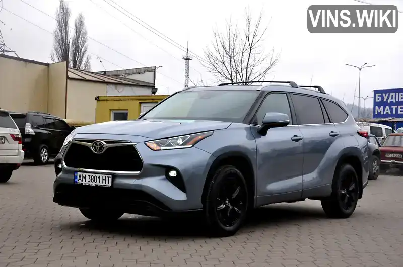 Позашляховик / Кросовер Toyota Highlander 2022 3.46 л. Автомат обл. Житомирська, Житомир - Фото 1/21