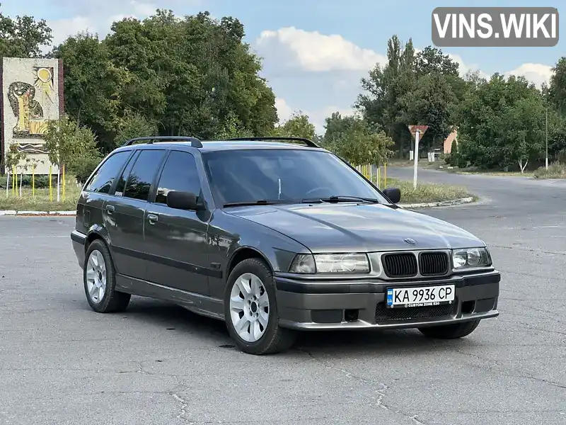 WBACE71050EU85256 BMW 3 Series 1996 Универсал 2.49 л. Фото 9