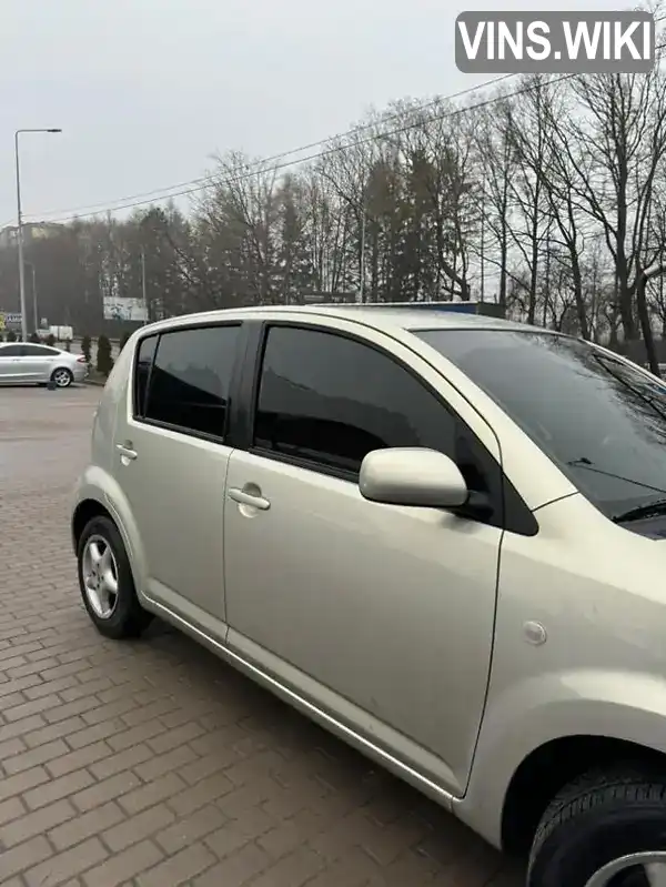 JDAM301S001046757 Daihatsu Sirion 2006 Хэтчбек 1.3 л. Фото 5