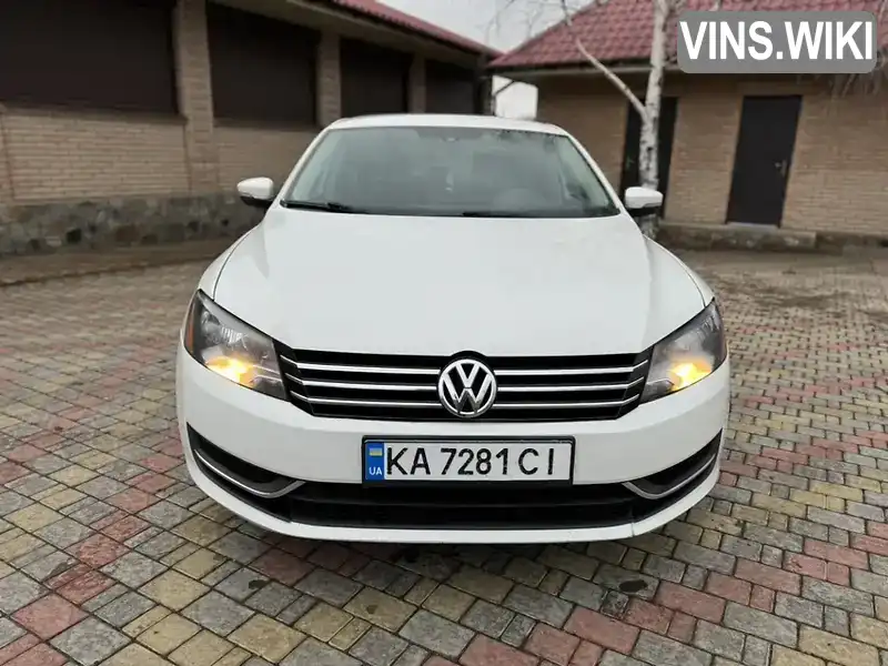 1VWAS7A33EC047588 Volkswagen Passat 2013 Седан 1.8 л. Фото 1