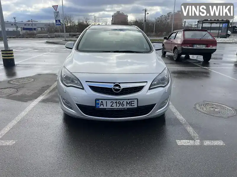 W0LPE8EF2C8011565 Opel Astra 2011 Універсал 1.69 л. Фото 2