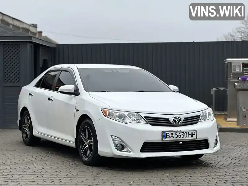 4T1BF1FK8CU512796 Toyota Camry 2011 Седан 2.49 л. Фото 1