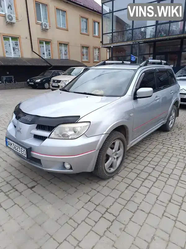 JMBXNCU2W7U000278 Mitsubishi Outlander 2006 Позашляховик / Кросовер 2 л. Фото 2