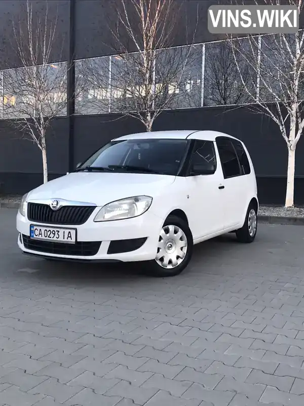 Микровэн Skoda Roomster 2013 1.2 л. Ручная / Механика обл. Киевская, Белая Церковь - Фото 1/21